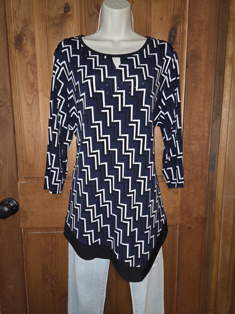 CJ Banks Navy and White Zigzag Tunic **FLAWED**